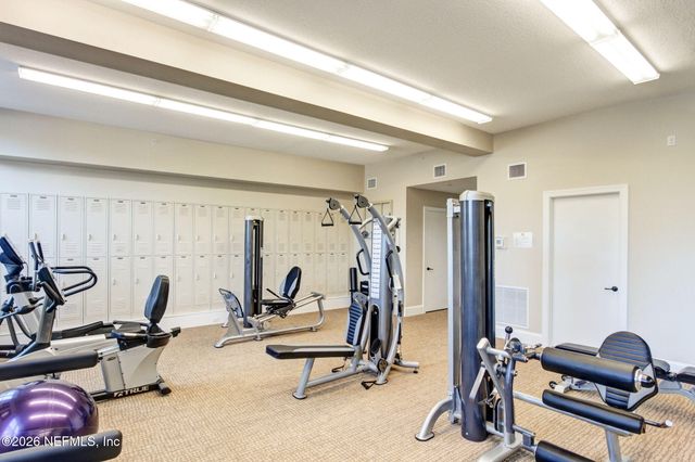 2525 COLLEGE Street 2102, Jacksonville, FL 32204