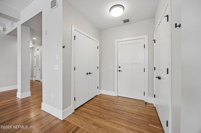 2525 COLLEGE Street 2102, Jacksonville, FL 32204