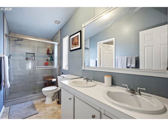 1283 Ne 17TH Ave, Hillsboro, OR 97124