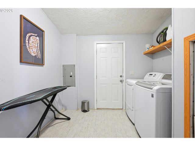 1283 Ne 17TH Ave, Hillsboro, OR 97124