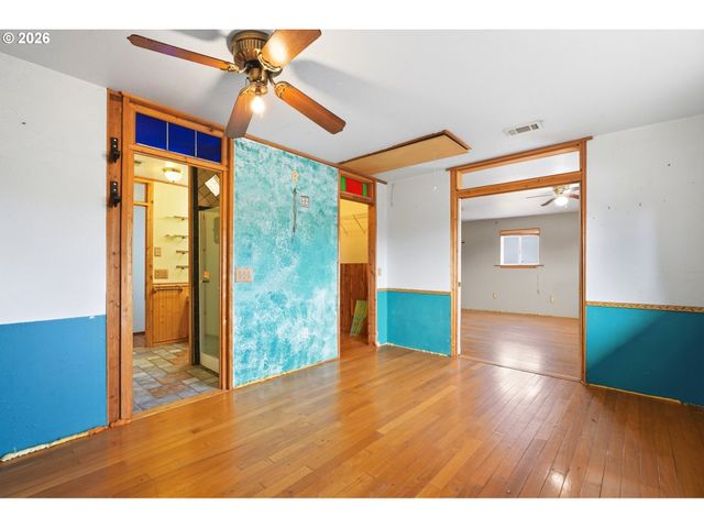 1283 Ne 17TH Ave, Hillsboro, OR 97124