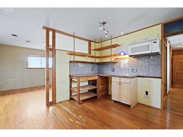 1283 Ne 17TH Ave, Hillsboro, OR 97124