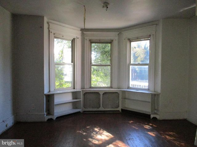 1411 BRADLEY AVE, Camden, NJ 08103