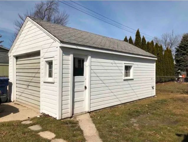 520 S Birney Street, Bay City, MI 48708