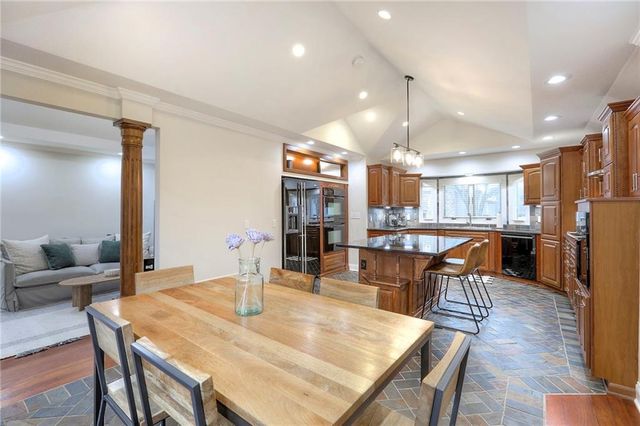 205 12th Avenue N, Greenwood, MO 64034