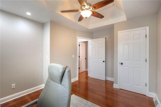 205 12th Avenue N, Greenwood, MO 64034