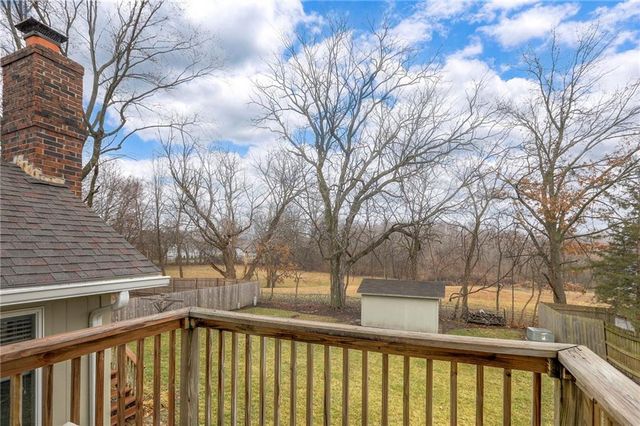 205 12th Avenue N, Greenwood, MO 64034