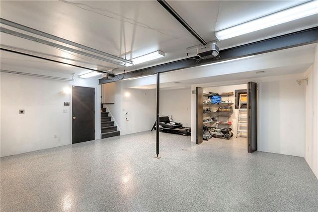 205 12th Avenue N, Greenwood, MO 64034