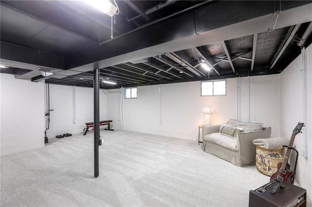 205 12th Avenue N, Greenwood, MO 64034