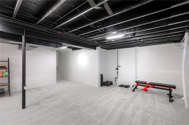 205 12th Avenue N, Greenwood, MO 64034