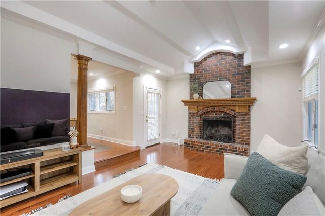 205 12th Avenue N, Greenwood, MO 64034