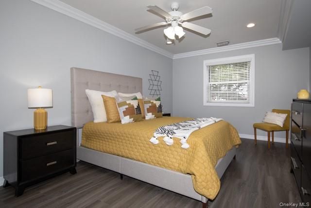 48 Watergate Lane 5-48, Patchogue, NY 11772