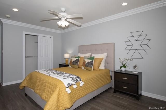 48 Watergate Lane 5-48, Patchogue, NY 11772