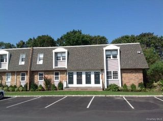 48 Watergate Lane 5-48, Patchogue, NY 11772