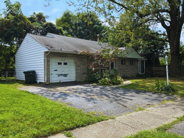 1202 Manfeld Drive, Columbus, OH 43227