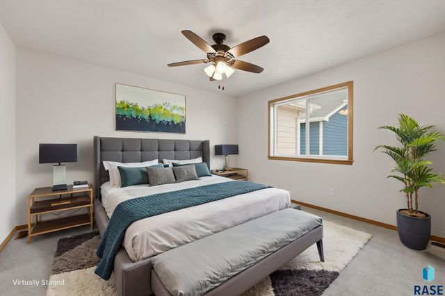 7236 E Athens Ct Court, Sioux Falls, SD 57110