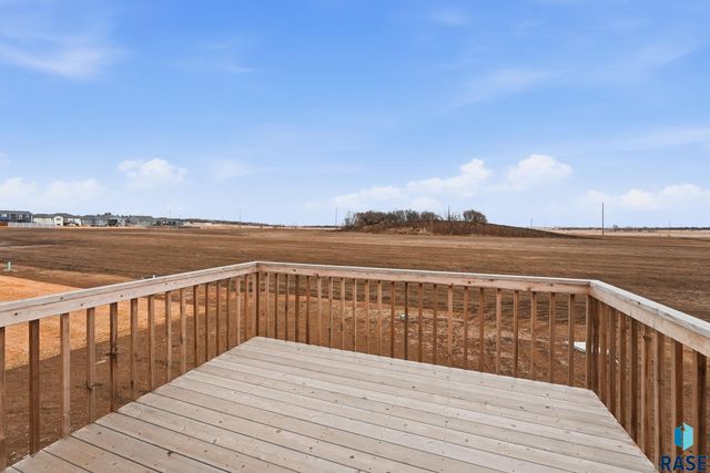 7236 E Athens Ct Court, Sioux Falls, SD 57110