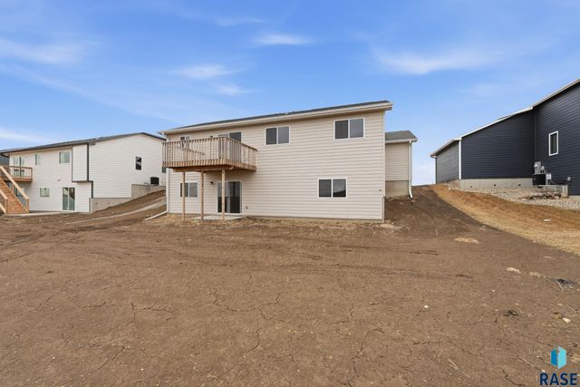 7236 E Athens Ct Court, Sioux Falls, SD 57110
