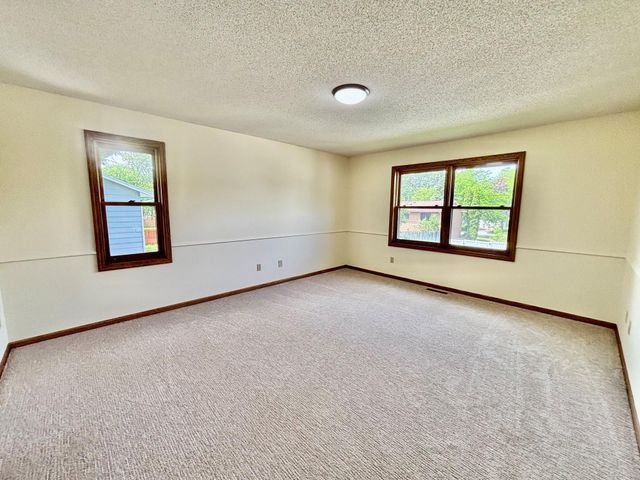 3883 97th Lane NE, Blaine, MN 55014