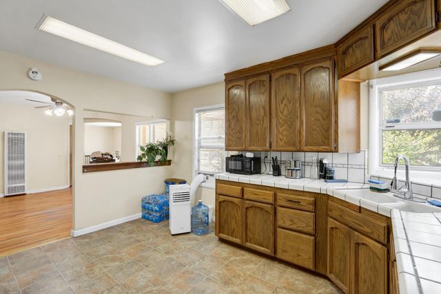 3630 Dayton St, Sacramento, CA 95838