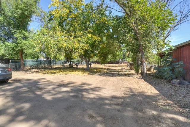 3630 Dayton St, Sacramento, CA 95838