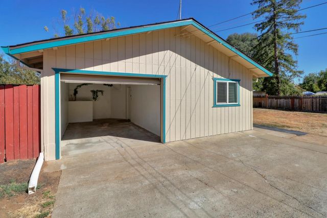 3630 Dayton St, Sacramento, CA 95838