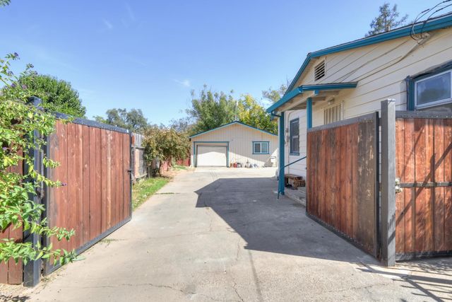 3630 Dayton St, Sacramento, CA 95838