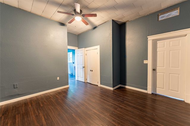 1524 W Kaufman, Paris, TX 75460