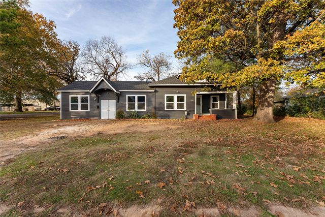 1524 W Kaufman, Paris, TX 75460