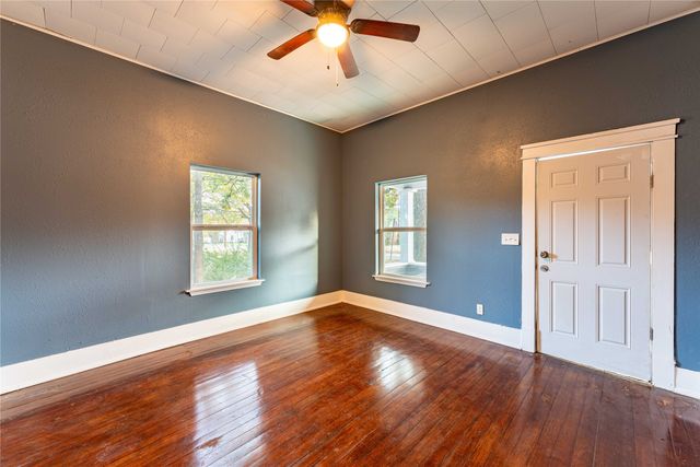 1524 W Kaufman, Paris, TX 75460