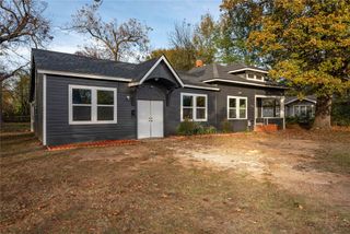 1524 W Kaufman, Paris, TX 75460