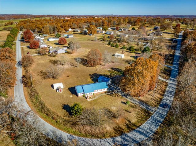 5693 Sand Flat Road, Harrison, AR 72601