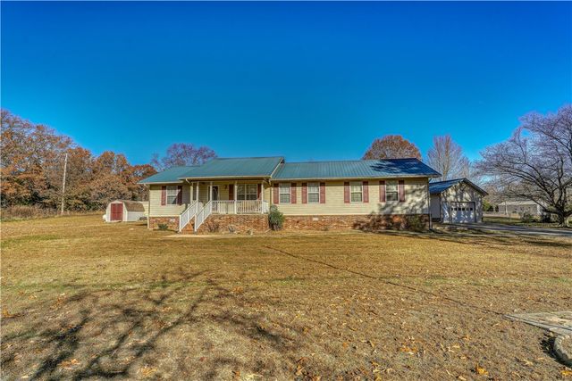 5693 Sand Flat Road, Harrison, AR 72601