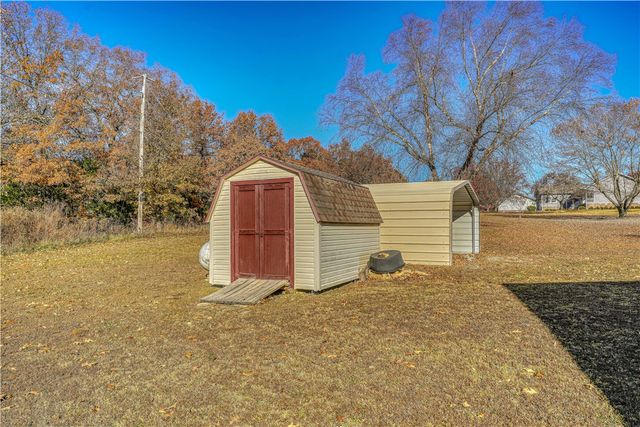 5693 Sand Flat Road, Harrison, AR 72601