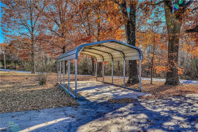 5693 Sand Flat Road, Harrison, AR 72601