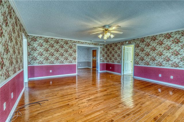 5693 Sand Flat Road, Harrison, AR 72601