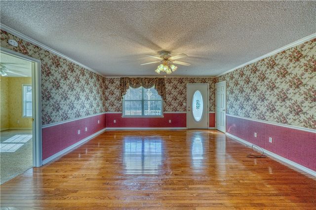 5693 Sand Flat Road, Harrison, AR 72601