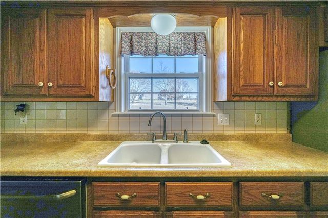 5693 Sand Flat Road, Harrison, AR 72601