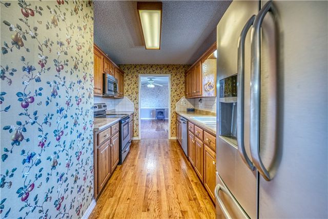 5693 Sand Flat Road, Harrison, AR 72601