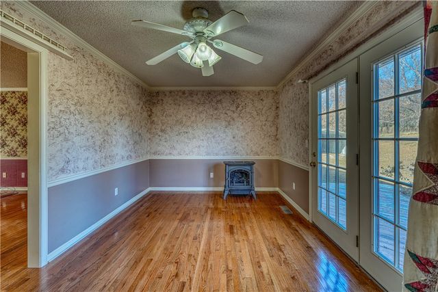 5693 Sand Flat Road, Harrison, AR 72601