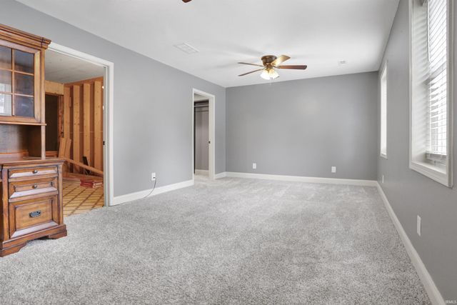 110 Ohio Street, Elberfeld, IN 47613