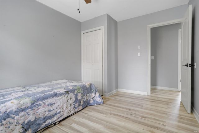 110 Ohio Street, Elberfeld, IN 47613