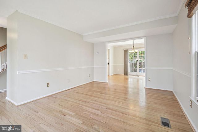 2772 KNOLLSIDE LN, Vienna, VA 22180