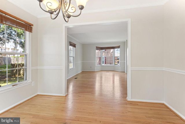 2772 KNOLLSIDE LN, Vienna, VA 22180