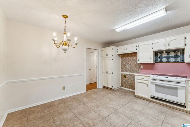 329 SOUTHERN HILLS DRIVE, Calera, AL 35040