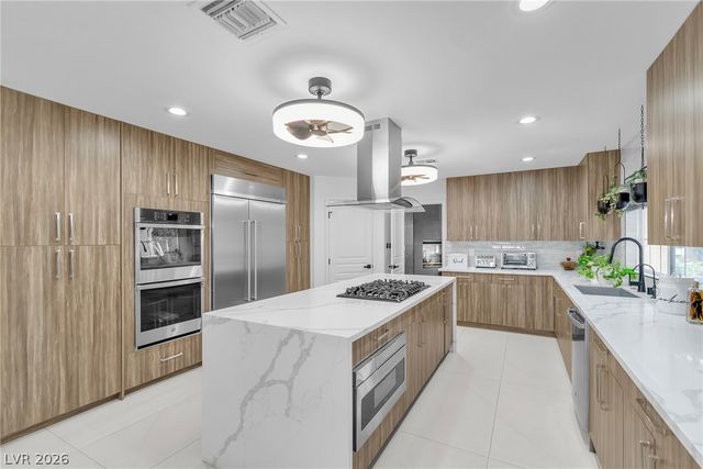 2025 Winter Wind Street, Las Vegas, NV 89134