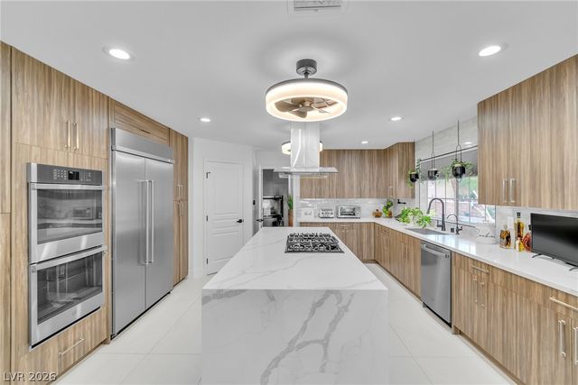 2025 Winter Wind Street, Las Vegas, NV 89134