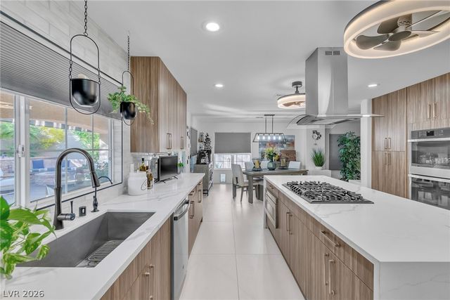 2025 Winter Wind Street, Las Vegas, NV 89134