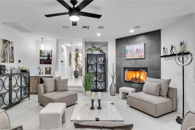 2025 Winter Wind Street, Las Vegas, NV 89134