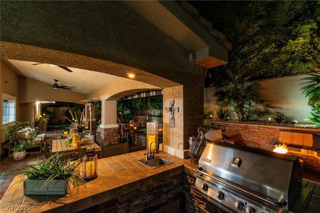 2025 Winter Wind Street, Las Vegas, NV 89134